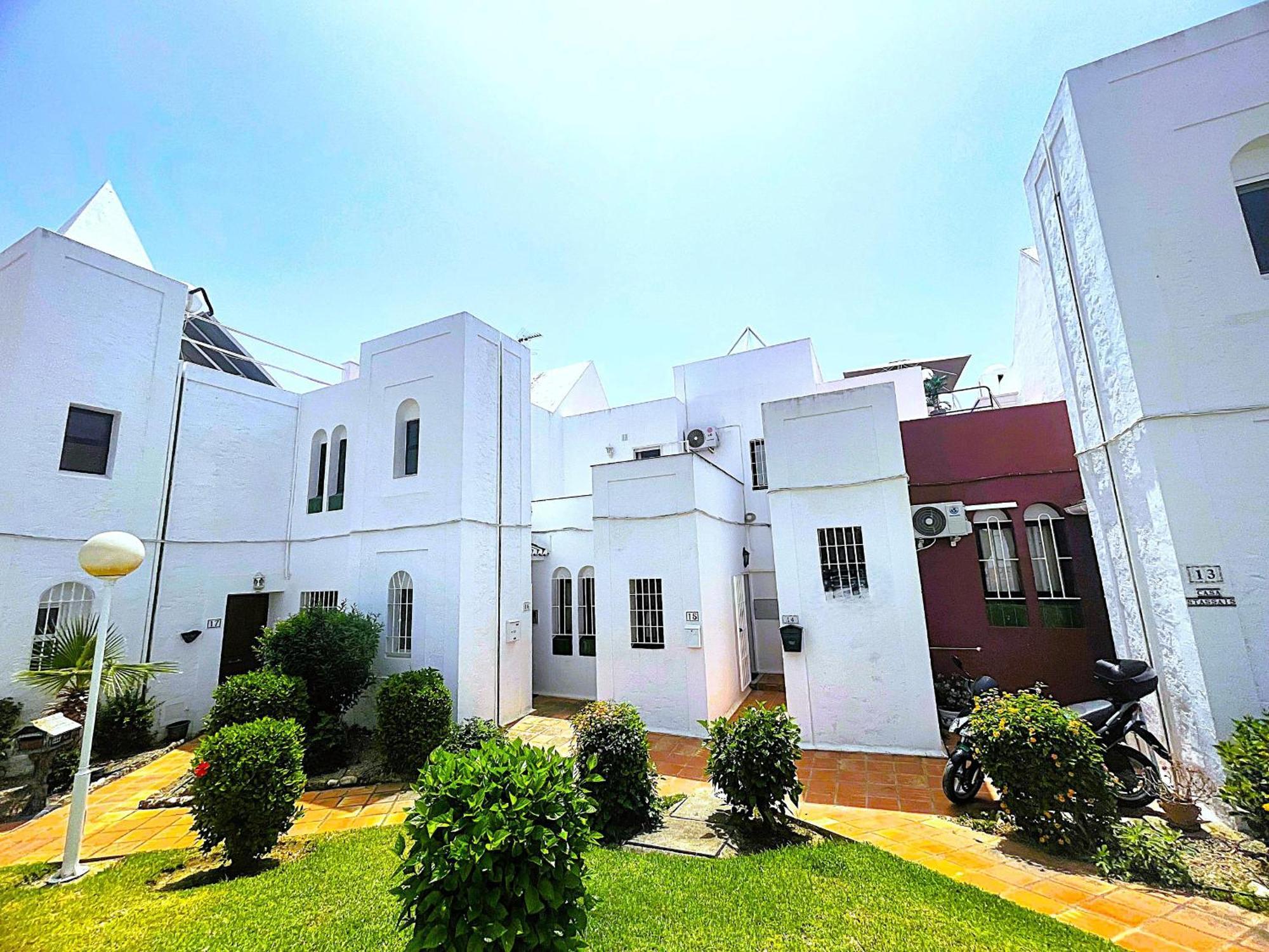 Urb. Alhambra II 15 Villa Nerja Exterior foto